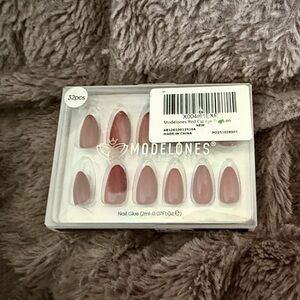Cherry Red Modelones Press On Nails (32 pcs / Almond Shape